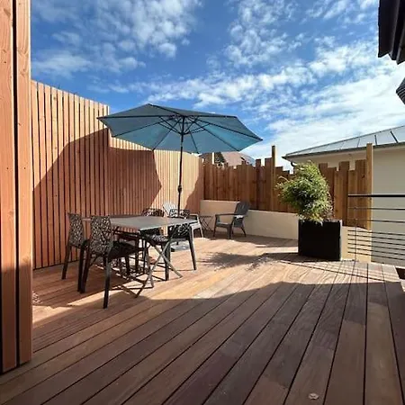 Les Apparts De St Mart Brehal Exterior photo