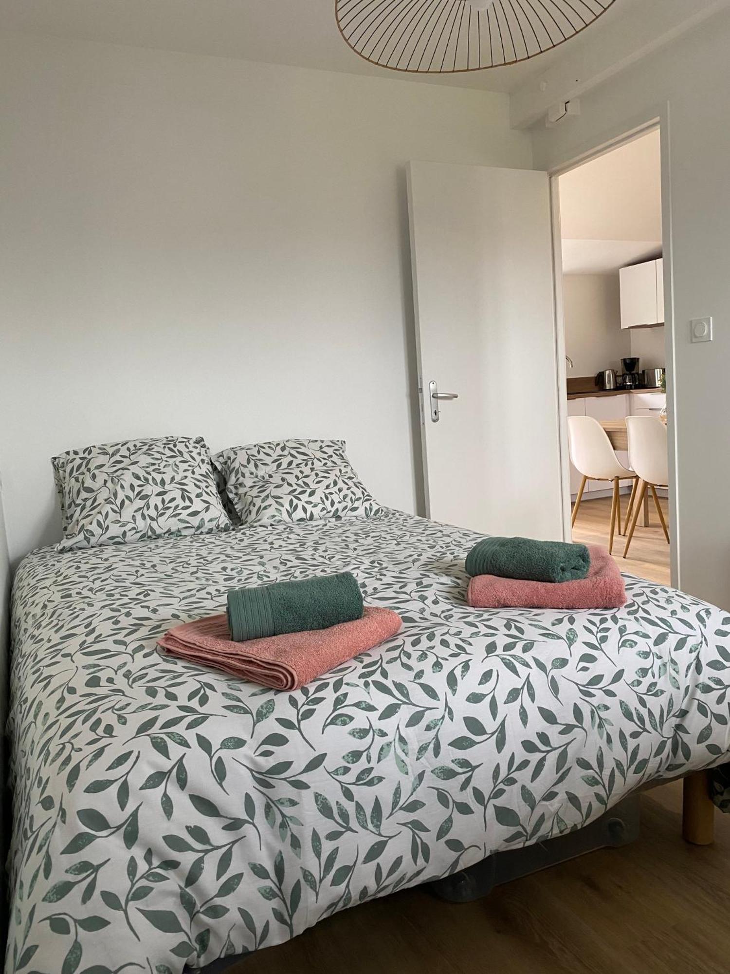 Les De St Mart Apartment Brehal